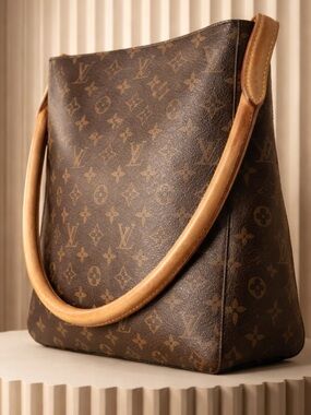 Authentic LOUIS VUITTON Looping GM Shoulder Bag Monogram Canvas